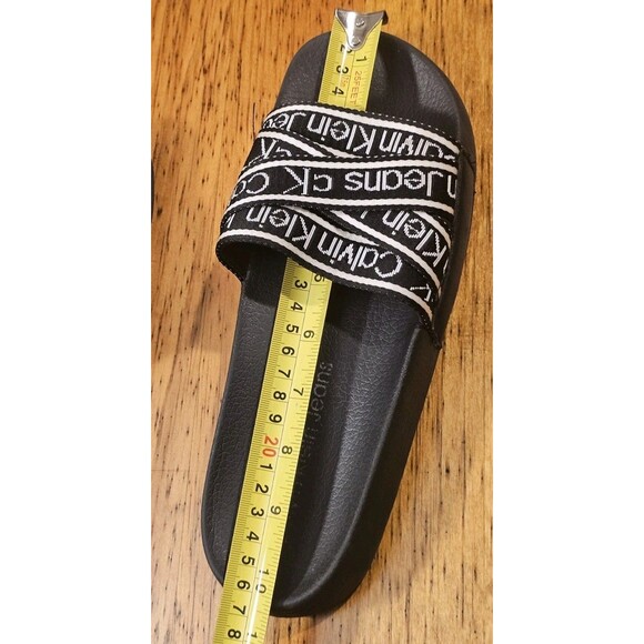 Calvin Klein Sandals Atwyn Women's Sz 8m Black/White Slip On - Picture 7 of 9